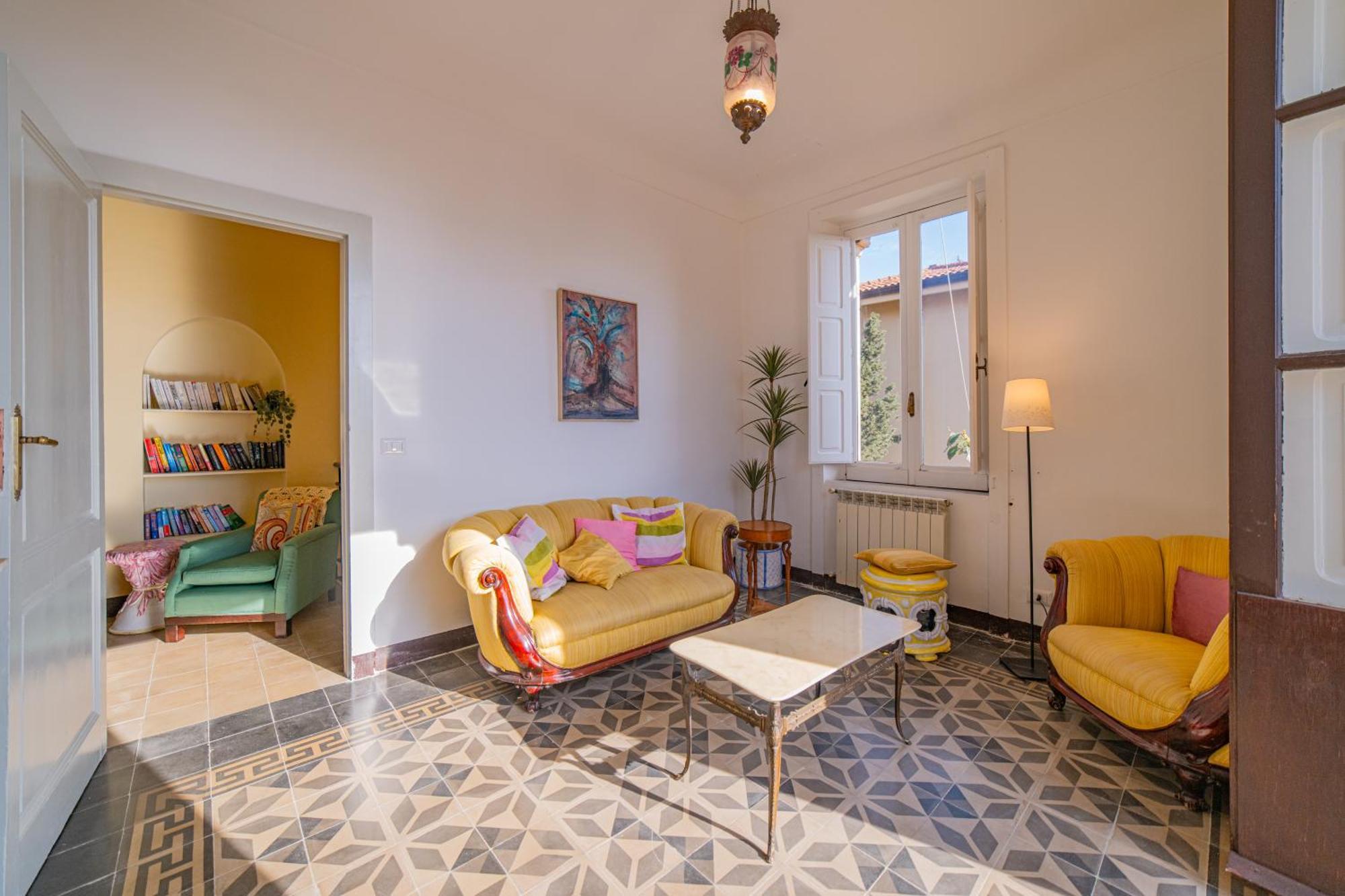 Apartamento Aurora, *